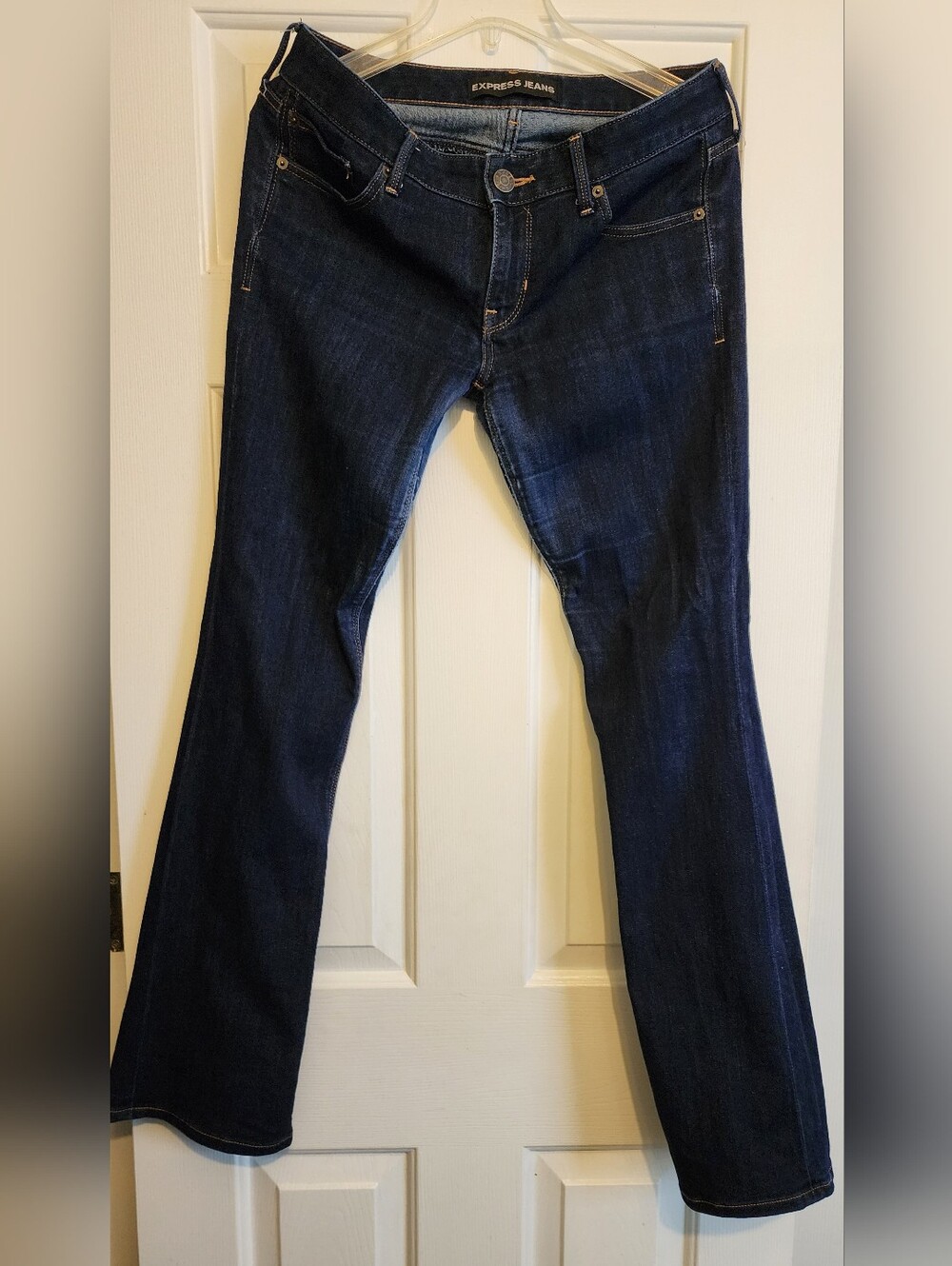 Express Barely Boot Low Rise, Sz 6R
